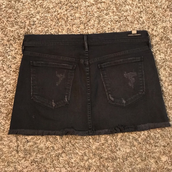 Citizens of Humanity distressed mini skirt - Picture 14 of 16